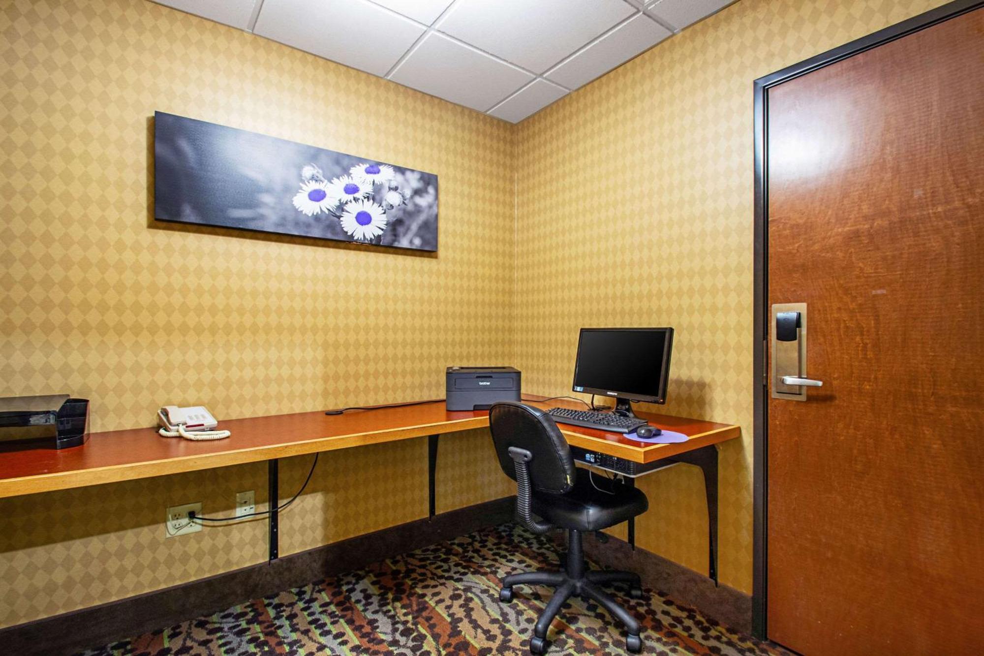 Mainstay Suites Madison - Monona Εξωτερικό φωτογραφία